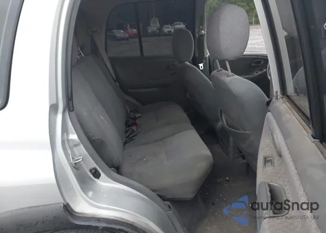 2001 Chevrolet Tracker Hard Top Zr2 from USA, damaged, VIN 2CNBJ734416921249